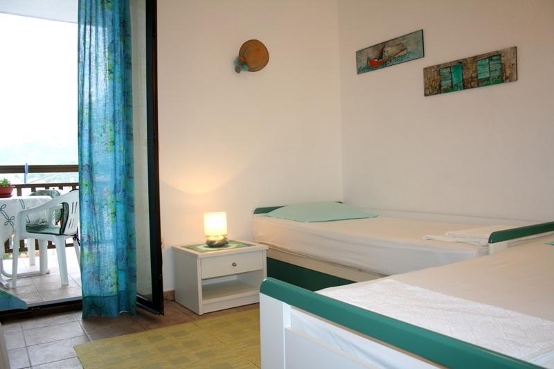 Apartments Mandic Tučepi Rum bild